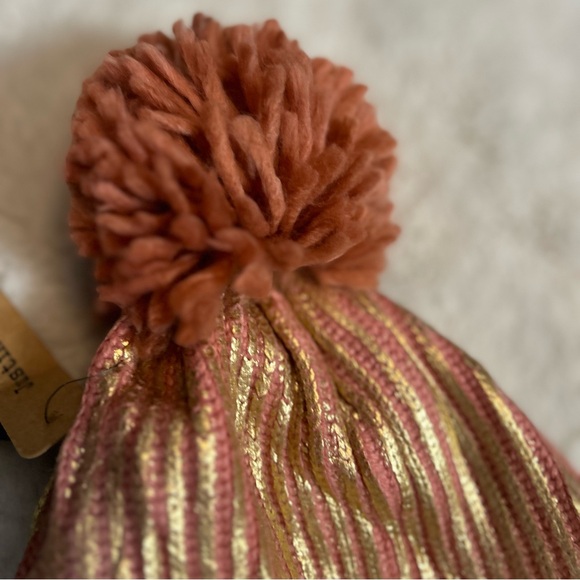 NWT Gold Painted Pink Toque with Pom Pom - Picture 6 of 9